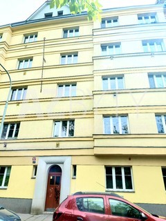 Prodej bytu 1+1, 56 m2, OV, ulice Na Rokytce, Praha 8 - Fotka 11