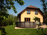 Prodej domu 5+1, 215 m2, s pozemkem 695 m2, ulice Nádražní, obec Hovorčovice, okres Praha - východ
